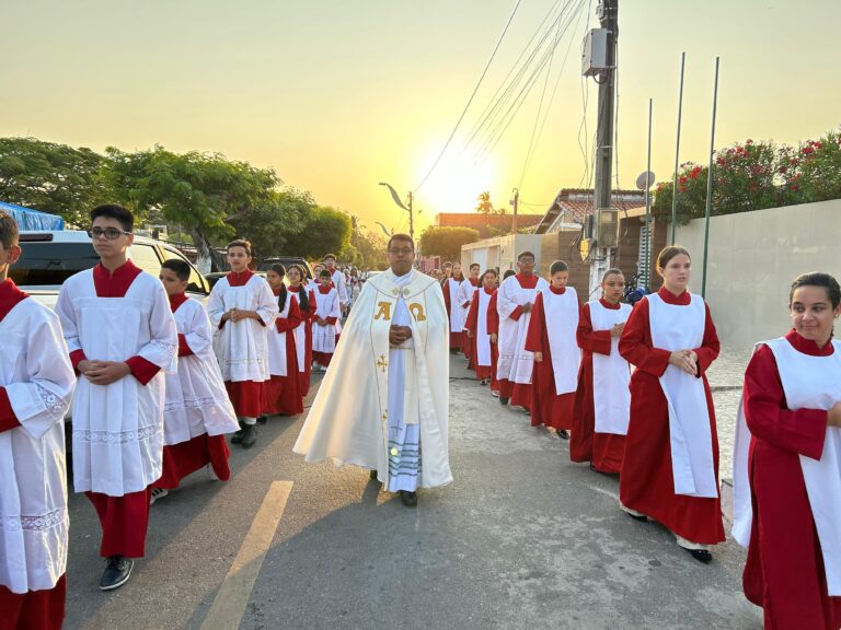 Leia mais sobre o artigo ENCERRAMENTO DA FESTA DE NOSSA SENHORA DOS NAVEGANTES – 2024